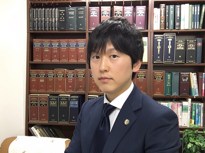 【代表弁護士】中川内 峰幸（なかがわち みねゆき）